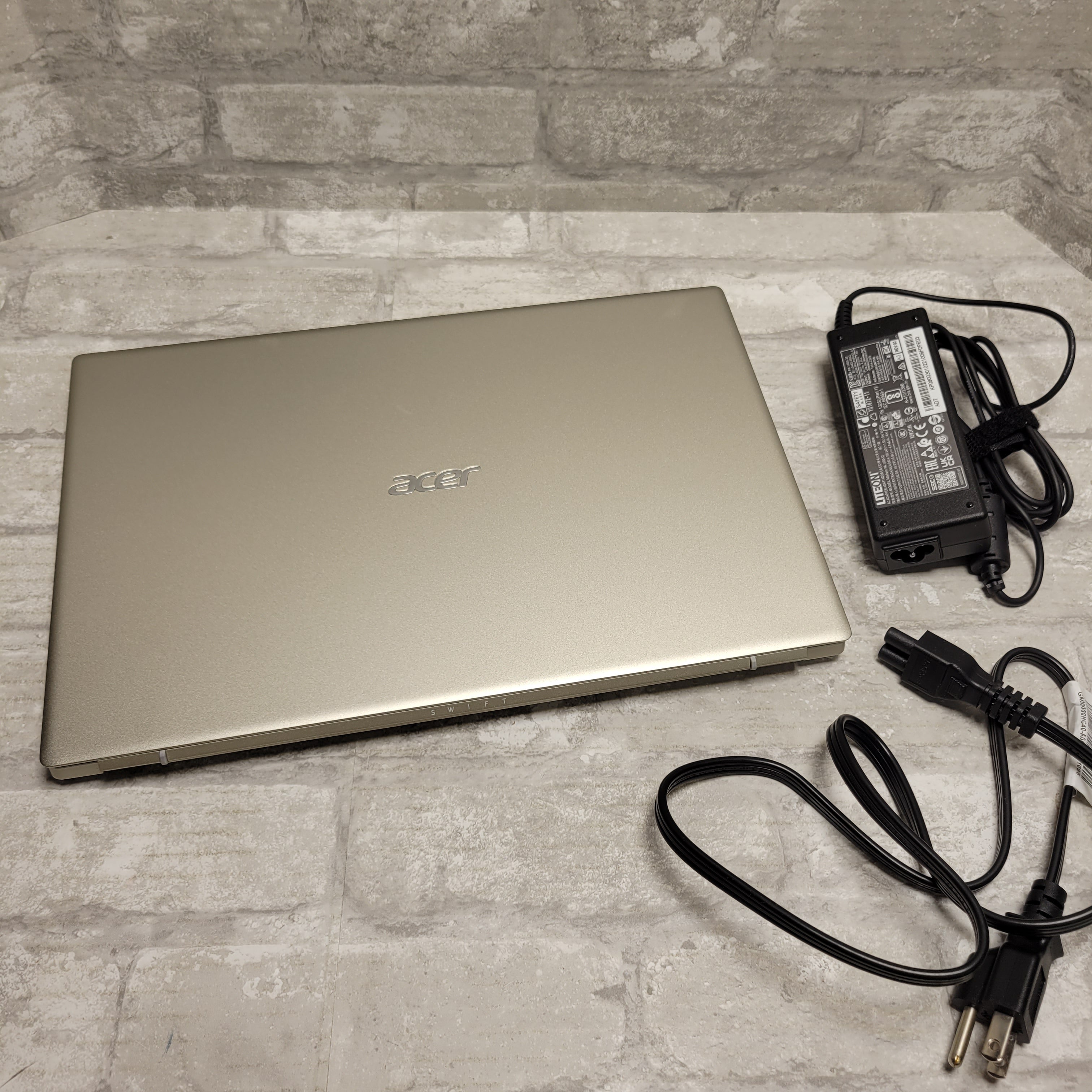 Acer Swift X SFX14-41G-R1S6 Creator Laptop (8100828938478)